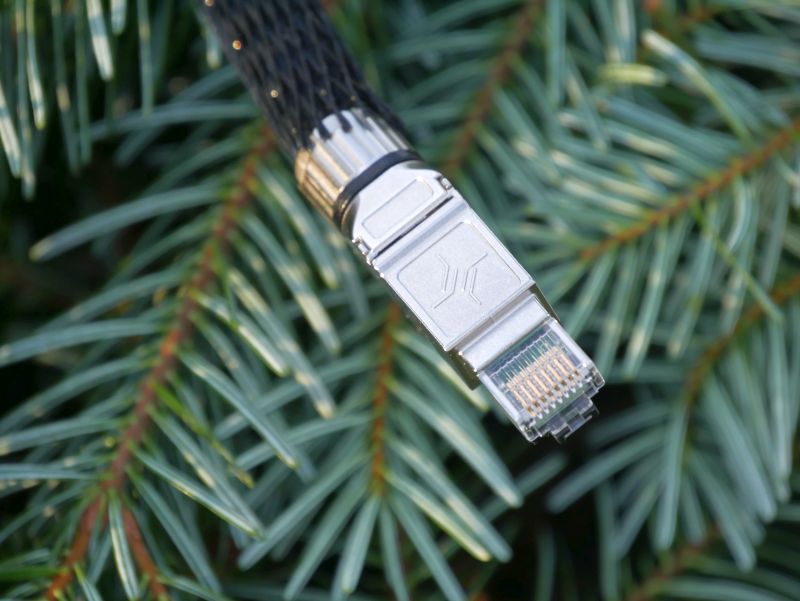 Network Acoustics ENO 2 Telegaertner Stecker